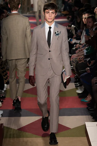 Look 41
